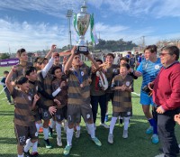 /album/a2da-infantil-campeon-apertura-2019-sabado-22-06-2019/img-2960-jpg/